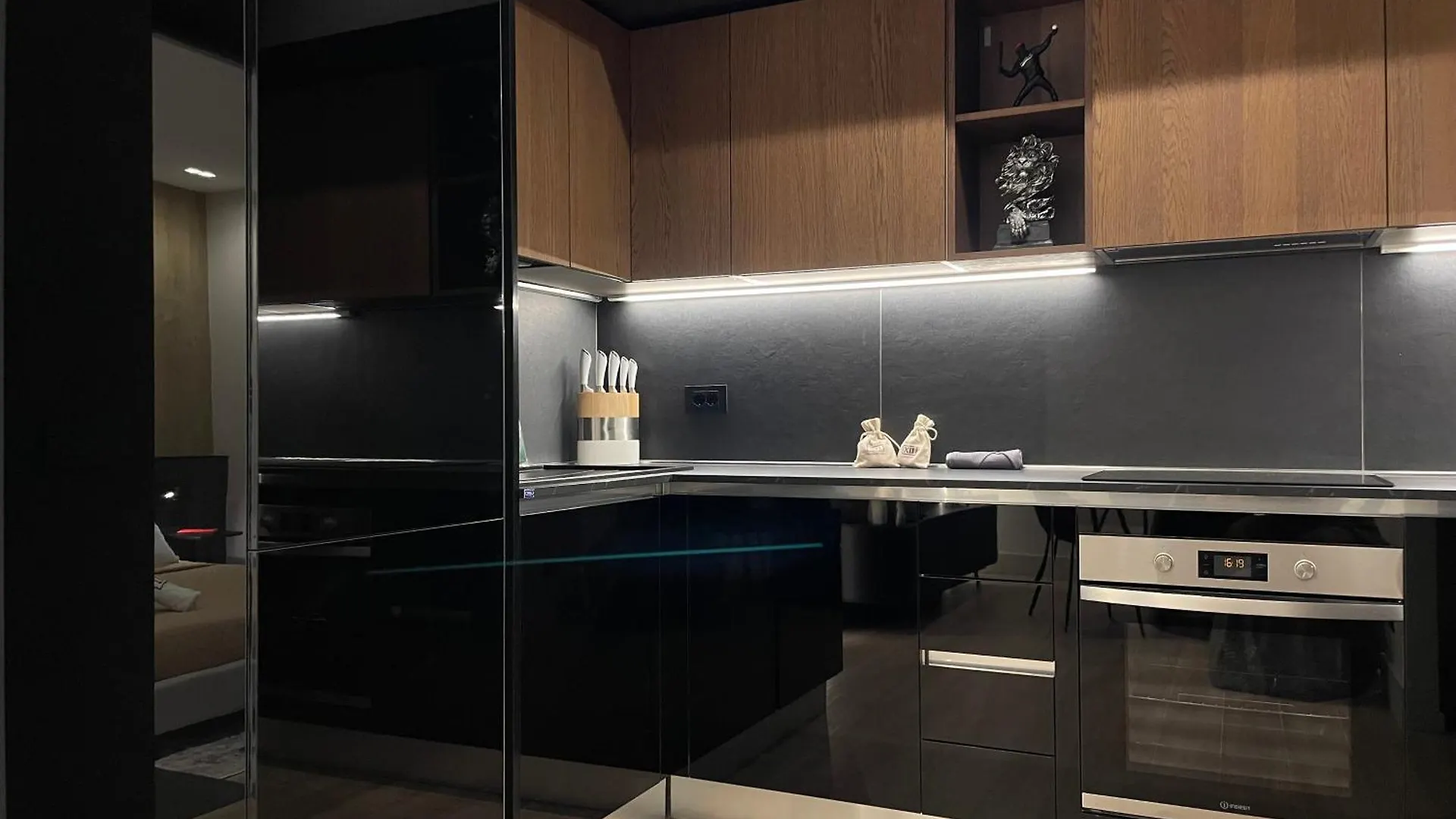Superior 1Br Apartment - Fully Renovated & Equipped - Prime Location In Historical Centre - Garibaldi#2 - Free Parking Olbia 0*,  Italy
