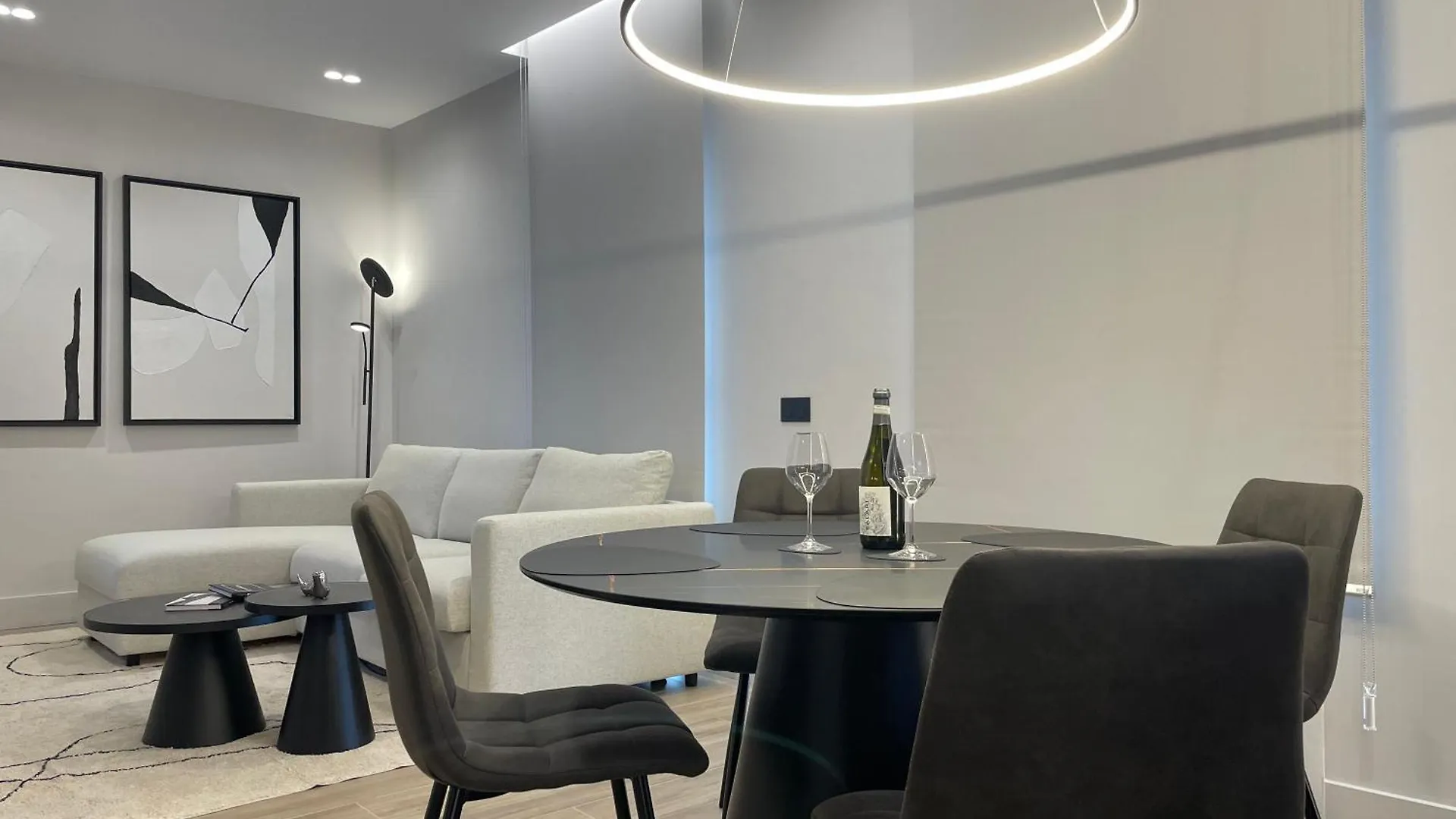 Superior 1Br Apartment - Fully Renovated & Equipped - Prime Location In Historical Centre - Garibaldi#2 - Free Parking Olbia